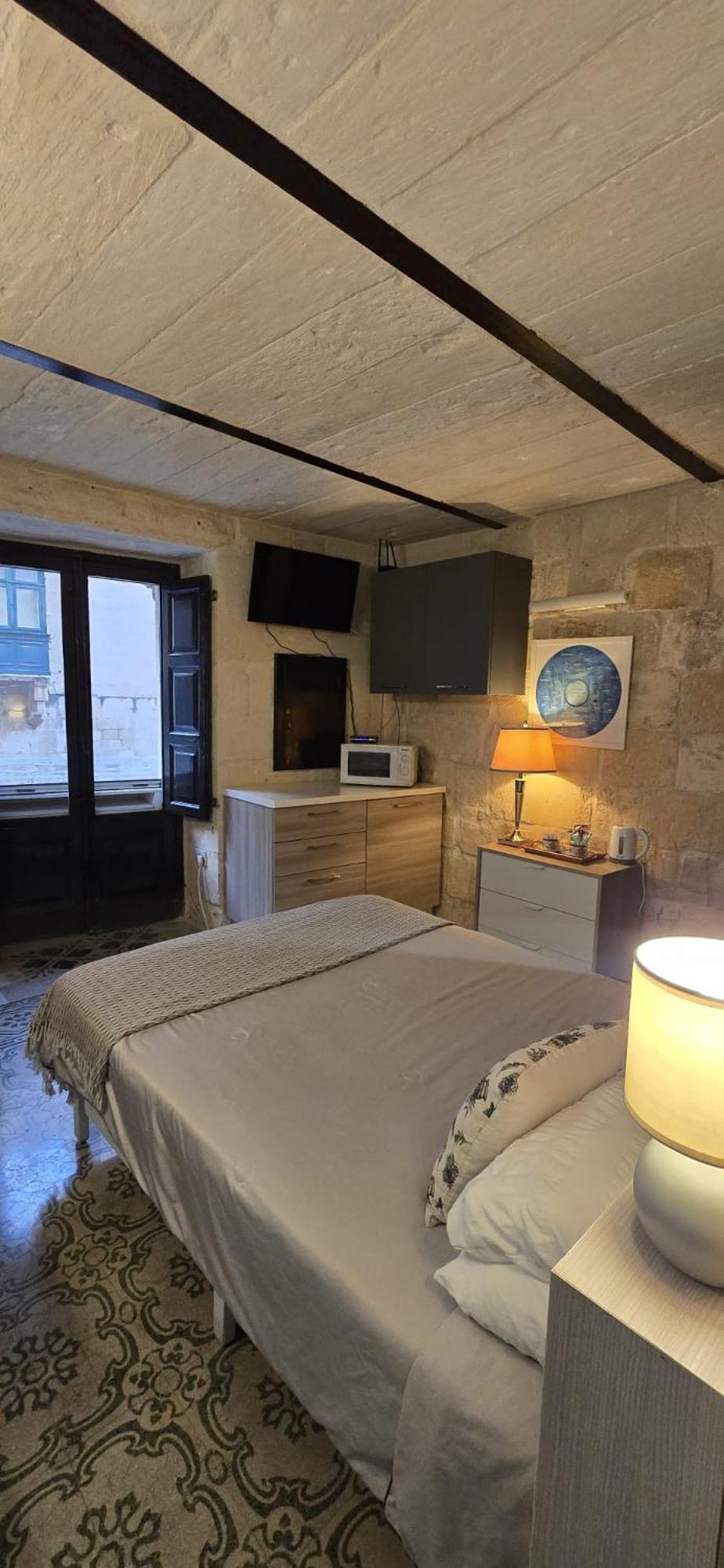 Servants' Quarters Studio Apartment Valletta Eksteriør billede
