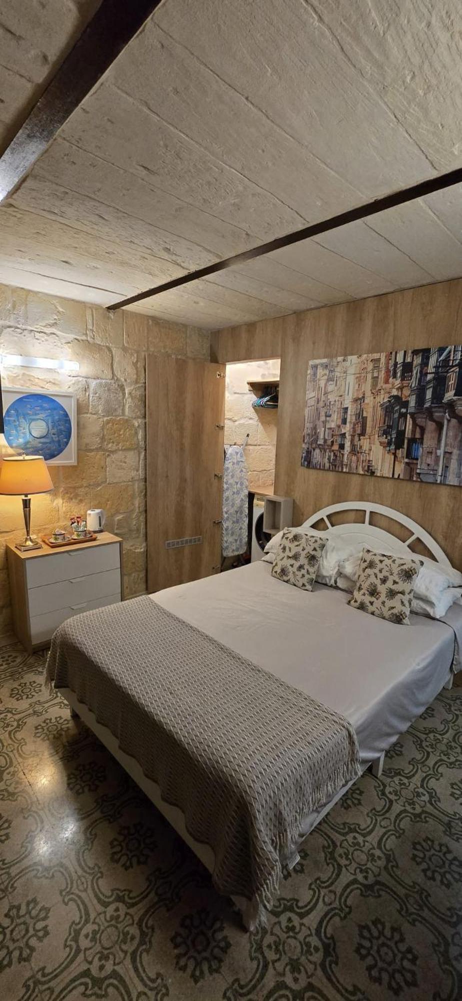 Servants' Quarters Studio Apartment Valletta Eksteriør billede
