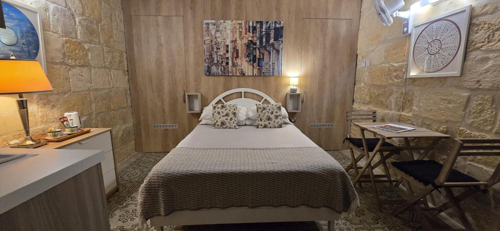 Servants' Quarters Studio Apartment Valletta Eksteriør billede